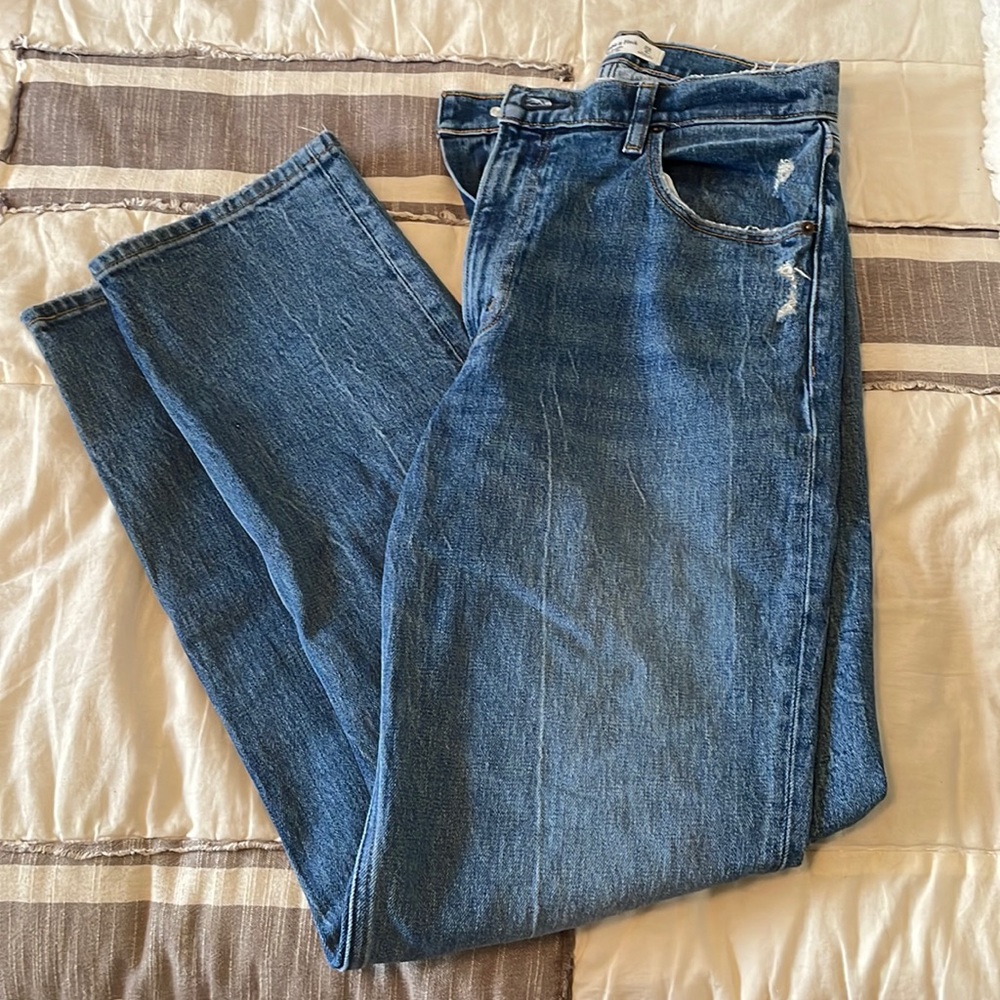 A&F Ultra High Rise 90s Straight Jeans